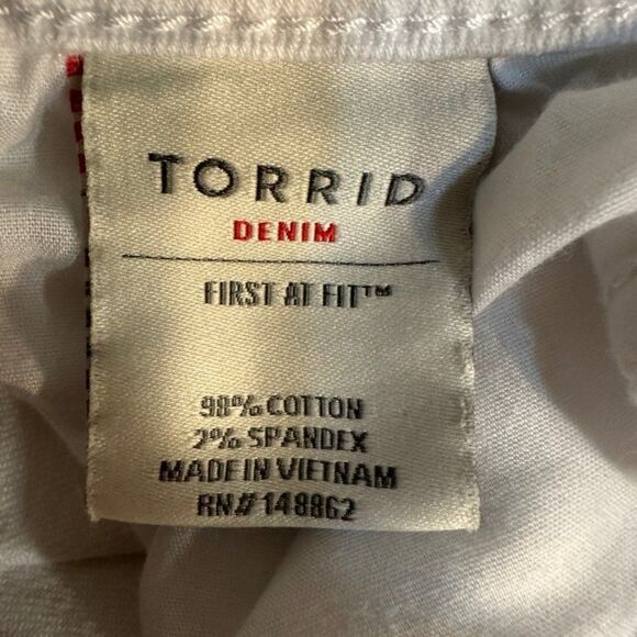 Torrid White Jeans Size 20 Inseam 22 inches Jegging Crop - Picture 13 of 14